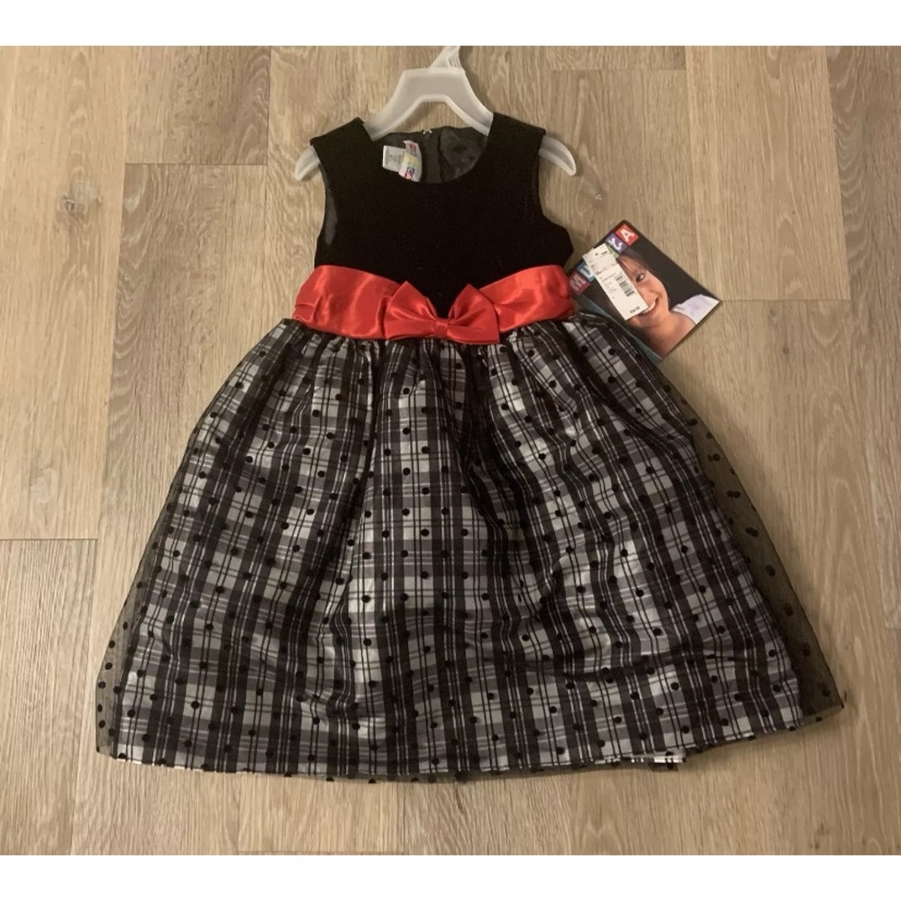 (NWT) Muncea Girl’s Size 6 Black Holiday Formal Dress Lined Dress With Red Bow